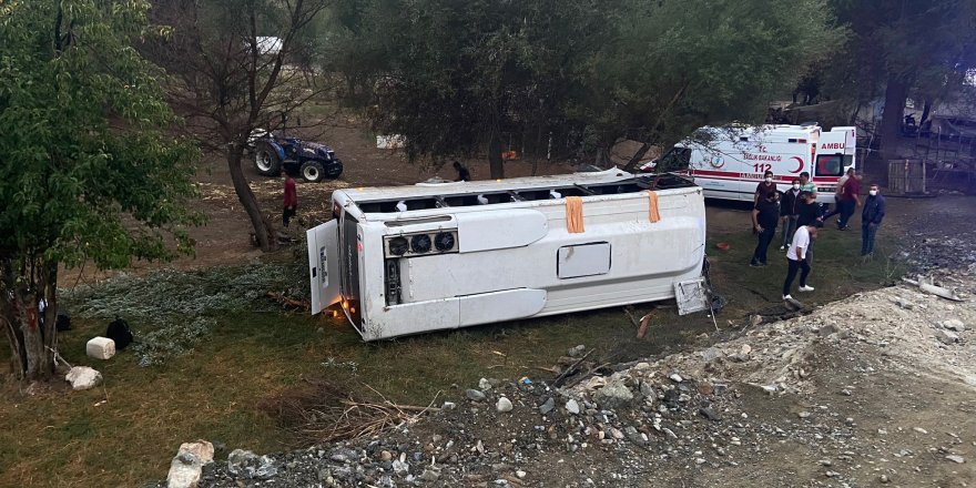 Antalya'da otobüs şarampole devrildi: 1 ölü, 9 yaralı