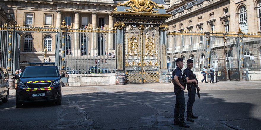 Fransa’da 2015 terör saldırılarının baş şüphelisi: “DEAŞ’ın askeriyim”