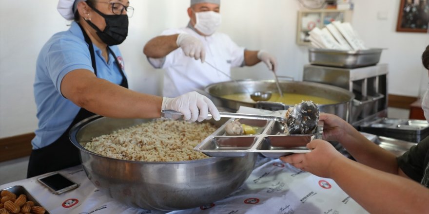 Menteşe Belediyesinden özel öğrencilere ücretsiz yemek