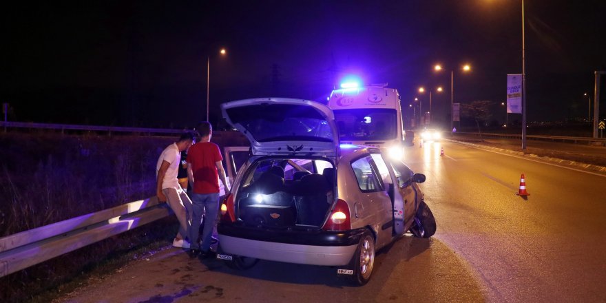 Kaza yapan alkollü sürücü hıncını gazetecilerden çıkarmak istedi