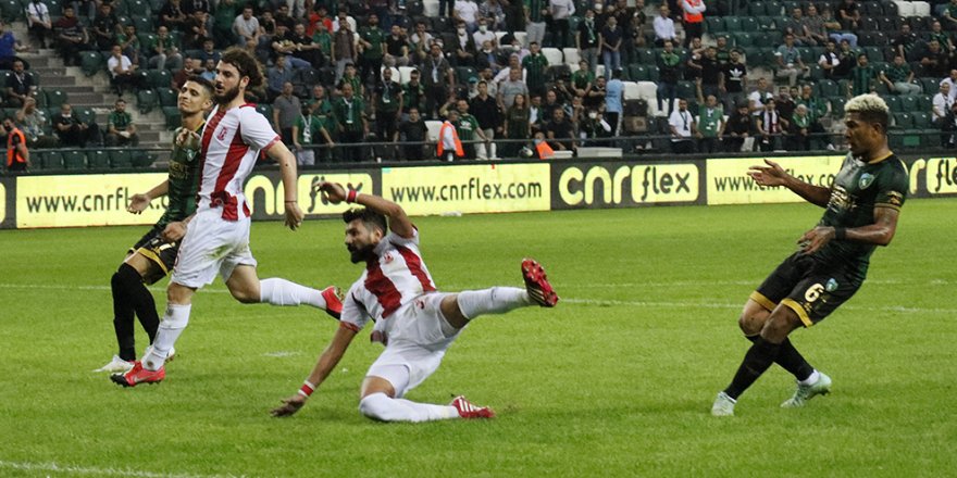 Kocaelispor: 3 - Balıkesirspor: 1