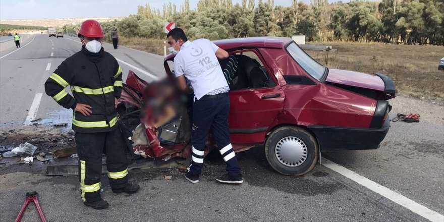 Kütahya'daki kazada 1 kişi öldü, 3 kişi yaralandı