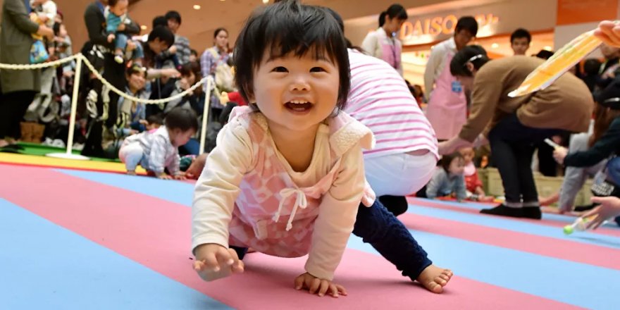 Japonya'da yeni doğan sayısı geçen yıl rekor seviyede düştü