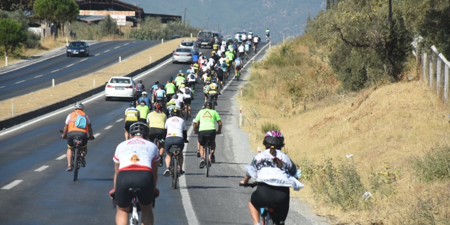 İzmir ve Aydın'dan 350 bisikletçi, Germencik'te buluştu