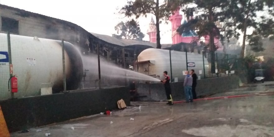 Yangında yaralanan otel personeli ambulans uçakla İstanbul'a nakledildi