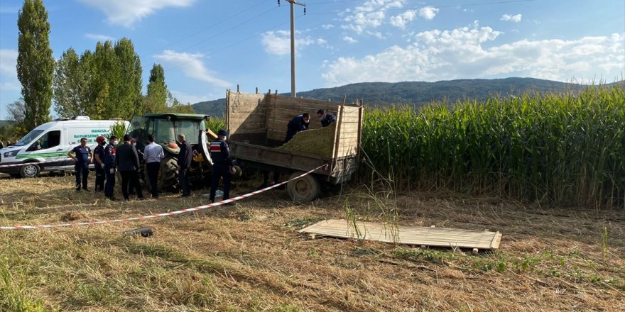 Manisa'da silaj makinesine kapılan 3 yaşındaki çocuk hayatını kaybetti