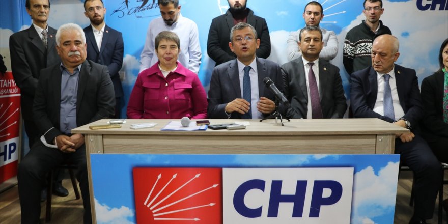 CHP Grup Başkanvekili Özel, Kütahya'da gündemi değerlendirdi
