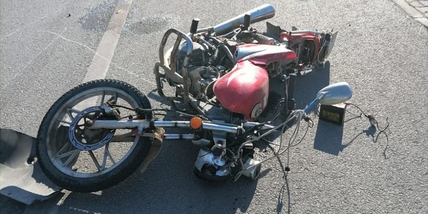 Muğla'da otomobilin çarptığı motosiklet sürücüsü yaşamını yitirdi