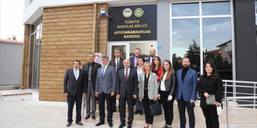 TBB Başkanı Feyzioğlu Afyonkarahisar'da ziyaretlerde bulundu