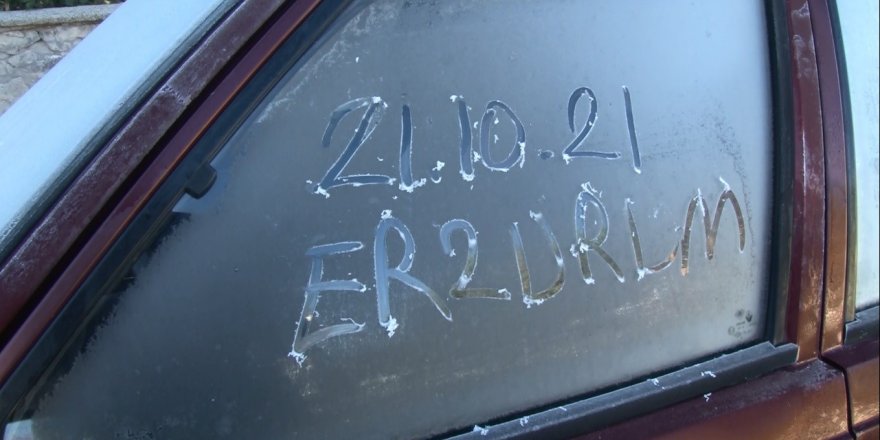 Erzurum’da termometreler eksi 5'e düştü, araç camları buz tuttu
