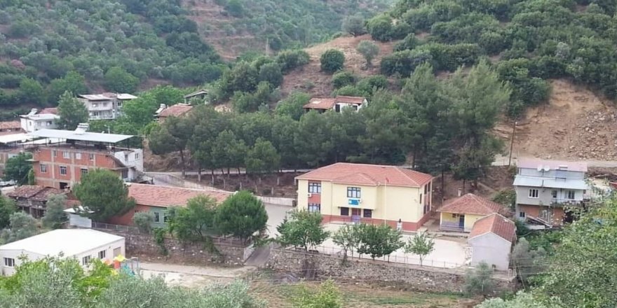 İzmir'de vaka artışı sebebiyle köy okulunda eğitime ara verildi