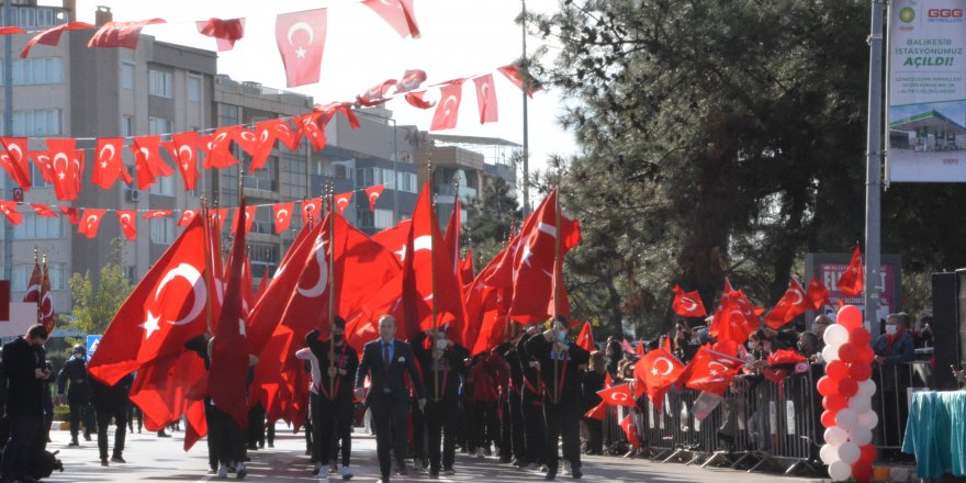 Balıkesir’de Cumhuriyet Bayramı kutlandı