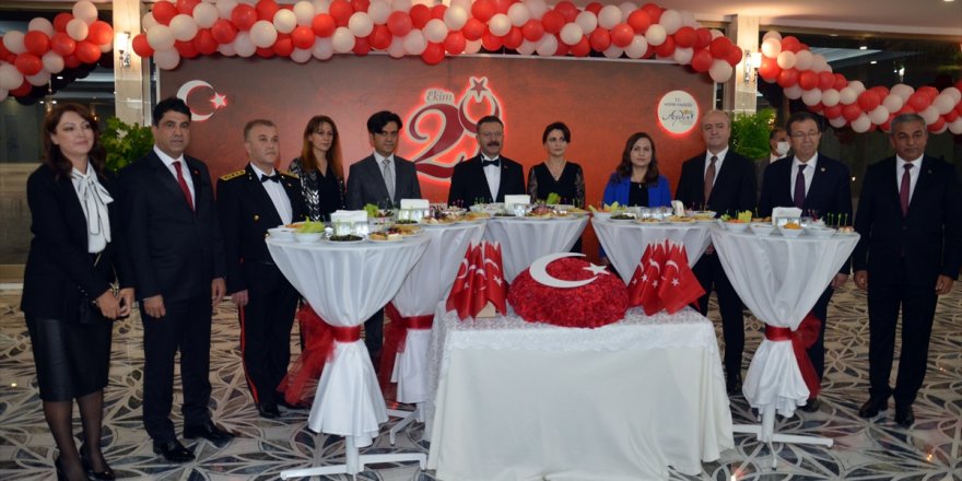 Uşak ve Aydın'da 29 Ekim Cumhuriyet Bayramı kutlandı