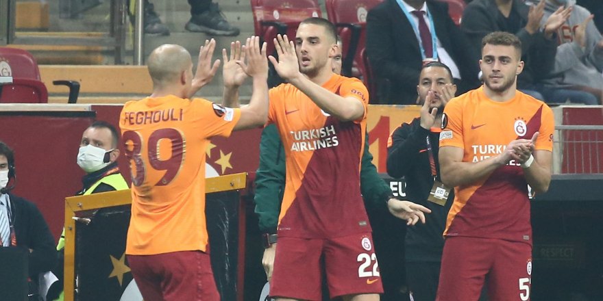 Galatasaray liderliğini sürdürdü