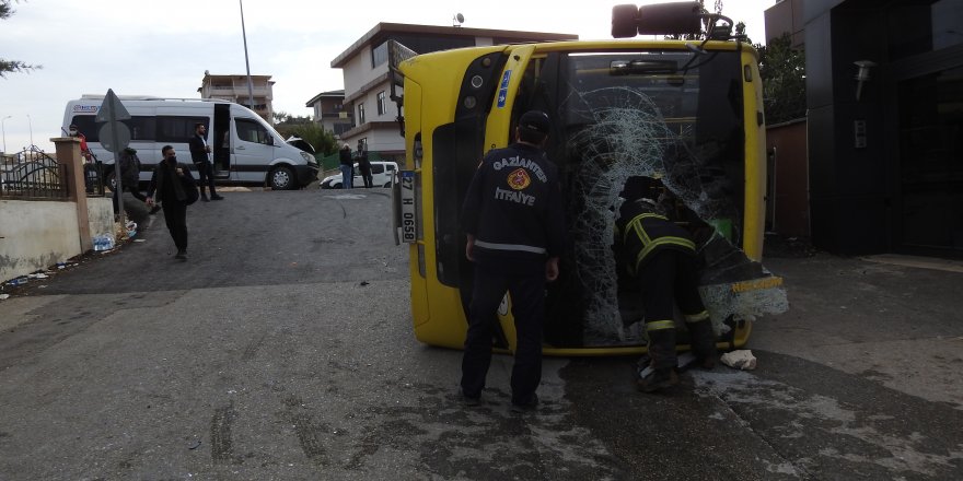 Gaziantep’te kaza sonrası can pazarı: 14 yaralı