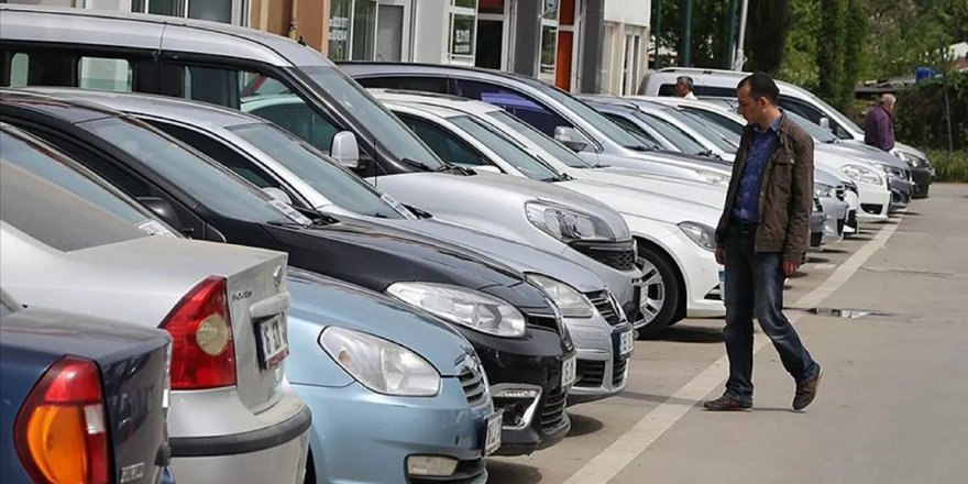 Ticaret Bakanlığı gümrükte el konulan otomobilleri satışa çıkardı: Fiyatları 100 bin liranın altında