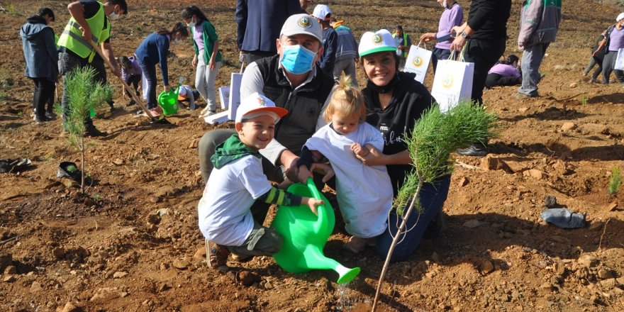 Muğla'da fidanlar toprakla buluşturuldu