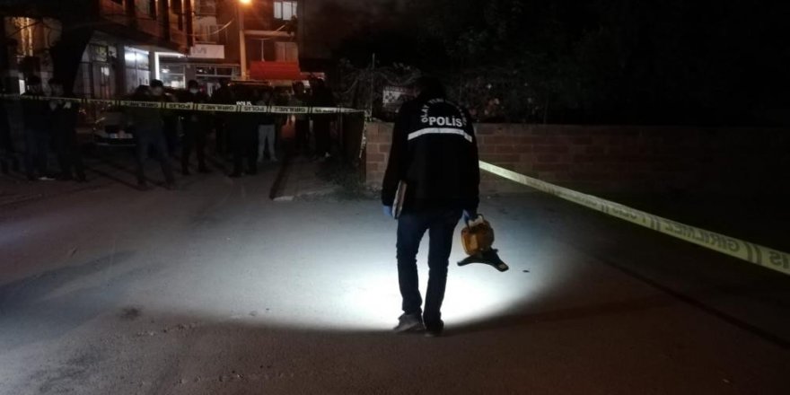 İzmir'deki cinayetin şüphelisi suç aletiyle yakalandı