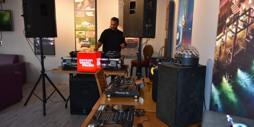 Marmaris’te DJ Akademisi açıldı