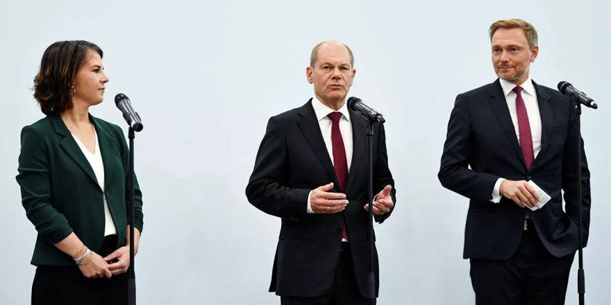 Almanya'da 'trafik lambası' hükümeti açıklandı: Yeni başbakan SPD'li Olaf Scholz