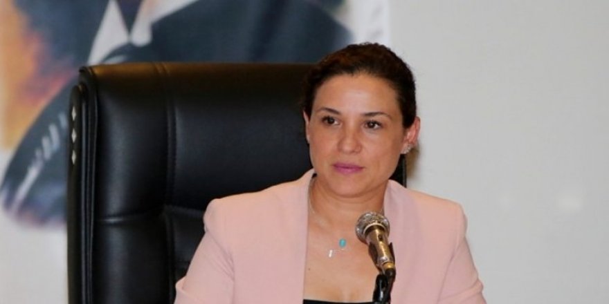 Mirasyedi CHP'li Başkan Selçuk'u satıyor