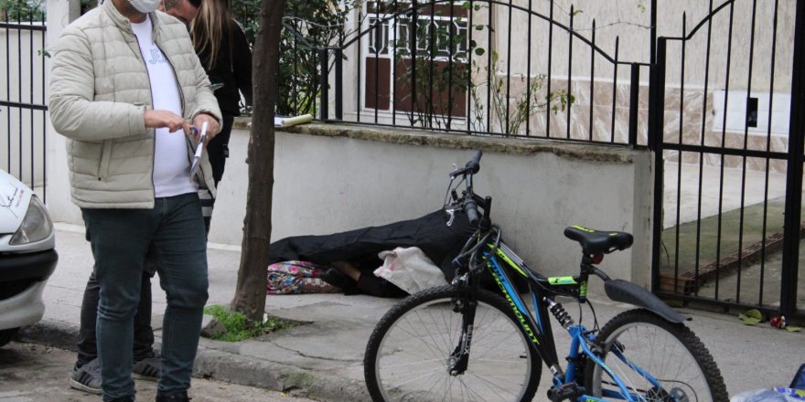 Yaşlı kadını, ecel yolda yakaladı