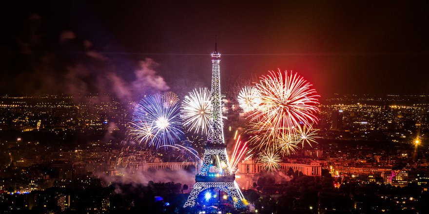 Fransa’da 31 Aralık gecesi konser ve havai fişek gösterileri yasaklandı