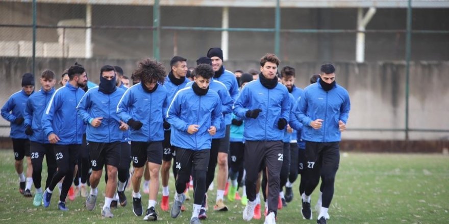 Menemenspor’un deplasman karnesi zayıf