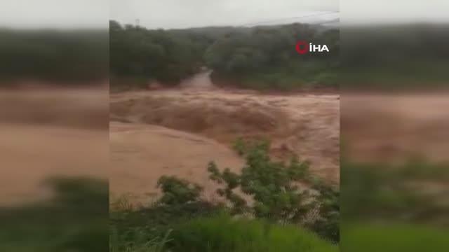 Bolivya’yı sel vurdu: 8 ölü