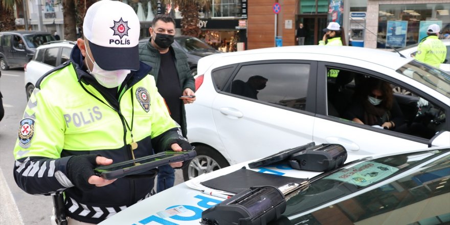 İzmir'de en çok trafik kazasının yaşandığı 11 kara nokta belirlendi