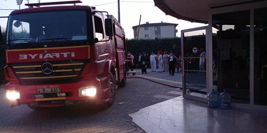 İstanbul’da 13 katlı rezidansta yangın: Mahsur kalanlar var