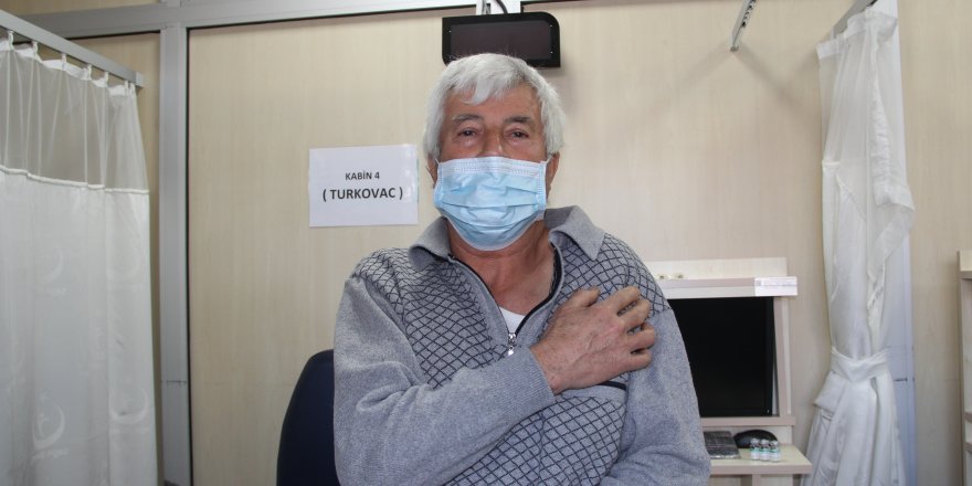 İzmir’de Turkovac aşısı uygulanmaya başladı