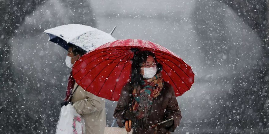 Japonya’da şiddetli kar yağışı: 215 kişi hastanelik oldu