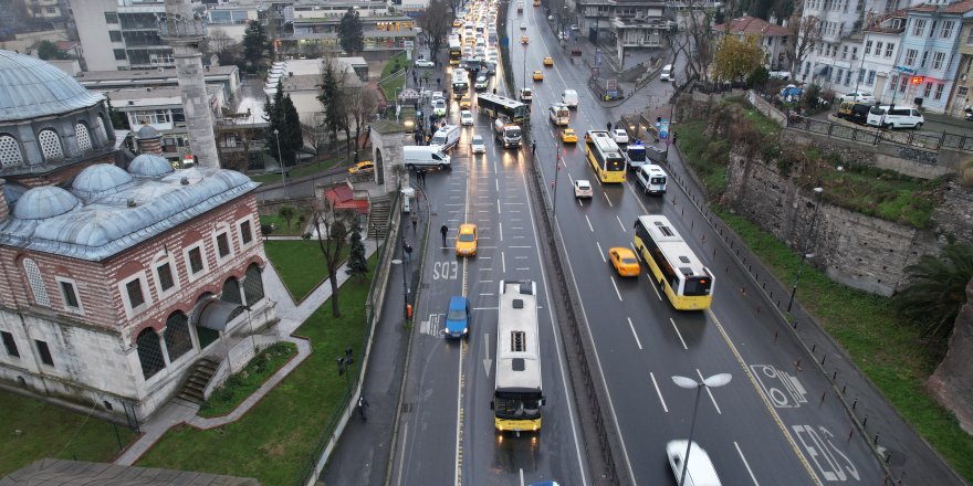 İstanbul Unkapanı'nda 2 İETT otobüsü çarpıştı: 8 Yaralı