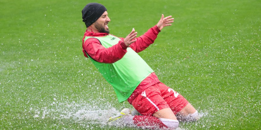 Samsunspor’un Hansa Rostock maçı yağmur engeline takıldı