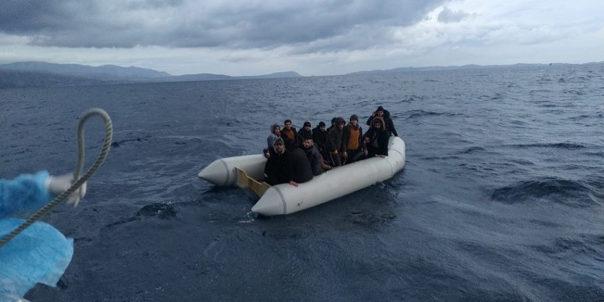 İzmir açıklarında düzensiz göçmen hareketliliği