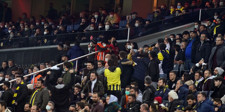 Kadıköy’de ‘Yönetim İstifa’ sesleri yükseldi