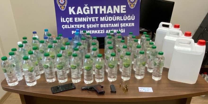 Seyyar alkol satış yapan 'Doktor' lakaplı satıcı yakalandı