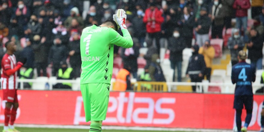 Sivasspor-Trabzonspor maçında Ahmet Çalık anıldı