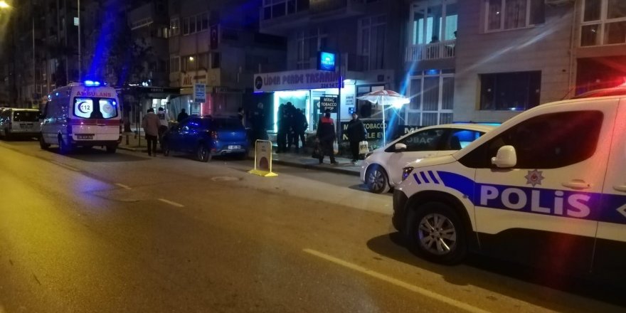 İzmir’de trans birey yaşadığı binanın girişinde ölü bulundu