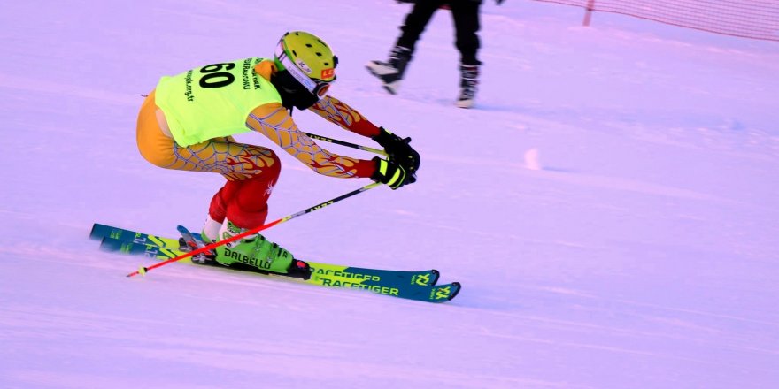 Erzincan’da Alp Disiplini U18 Büyükler eleme yarışları başladı