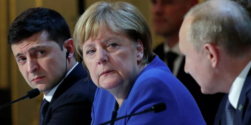BM, Merkel'e 'iş teklifinde bulundu'