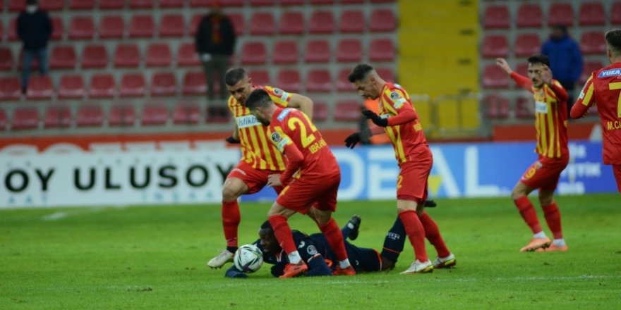 Kayserispor: 1 - Medipol Başakşehir: 0