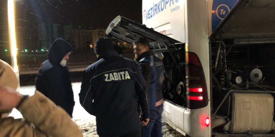 Ankara’da otobüs bozuldu, yolcular 3 saat mahsur kaldı