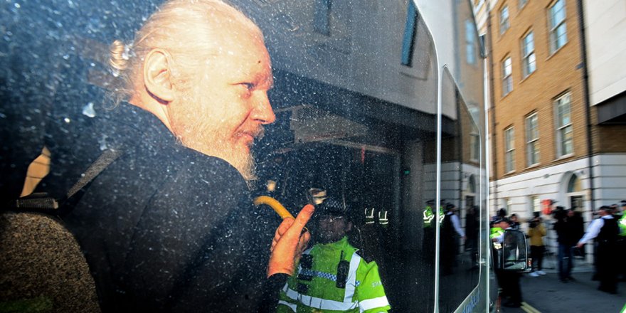 Britanya yargısı, Assange'a hakkındaki ABD'ye iade kararına Yüksek Mahkeme'de itiraz etme hakkı tanıdı