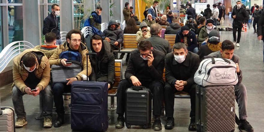 Bursa Terminalinde mahsur kalan yolcular KYK yurtlarına yerleştirildi