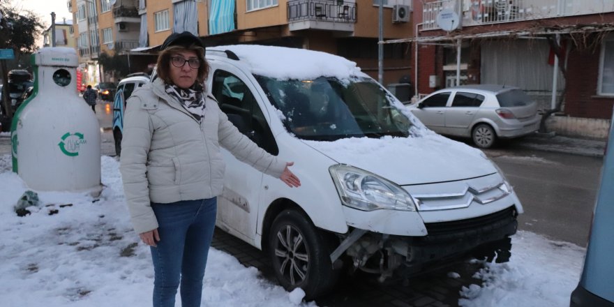 Aracına çarpıp 20 bin TL masraf açan sürücüyü 1 aydır arıyor