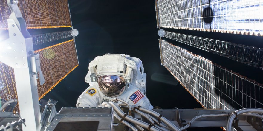 ISS’deki NASA astronotları uzay yürüyüşüne çıktı