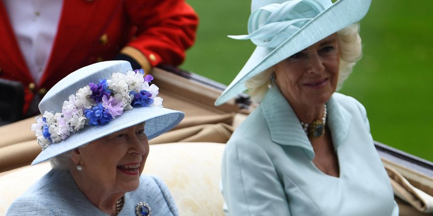 Kraliçe Elizabeth’in tahta çıkışının 70’inci yılı