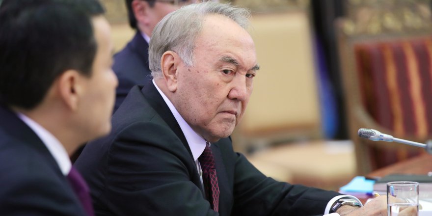 Kazakistan’da Nursultan Nazarbayev’in siyasi yetkileri iptal edildi